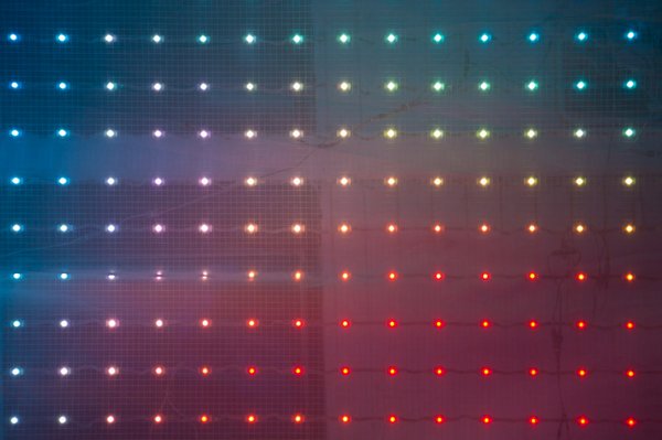 Understanding light boxes for viewing slides and negatives: their utility and features